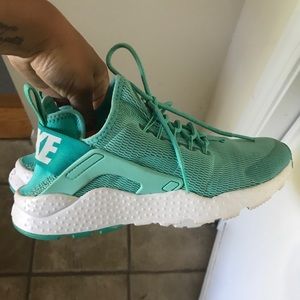 Teal Nike hurraches